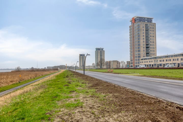 Foto 30 van Maasboulevard 88-D