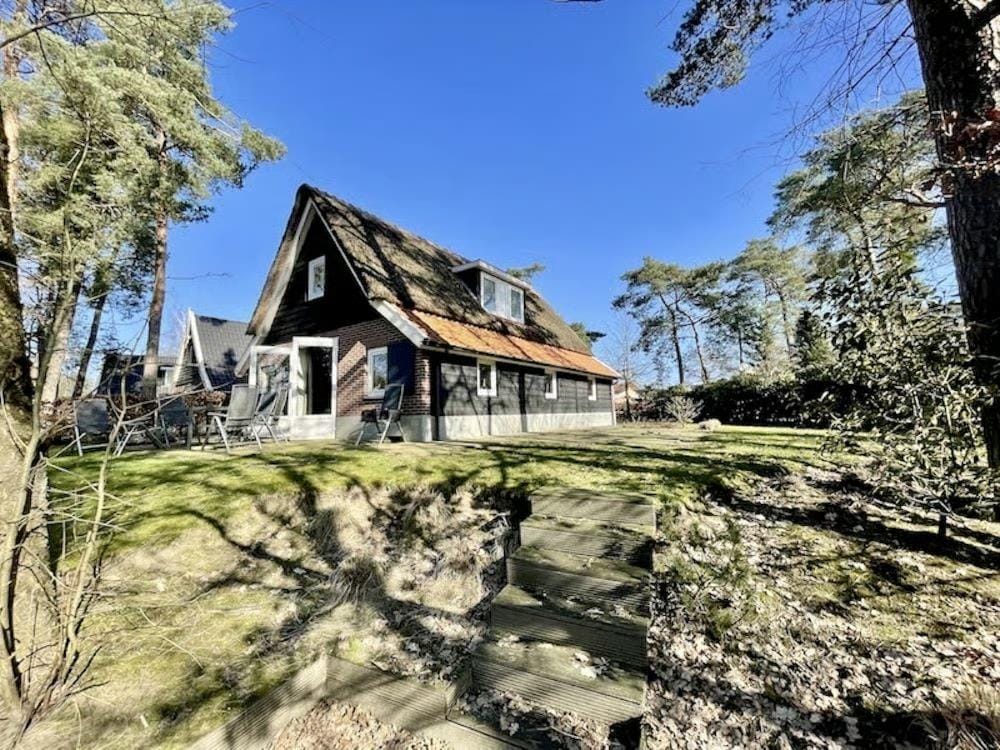 Foto 1 van Vijverlaan 1-HA13