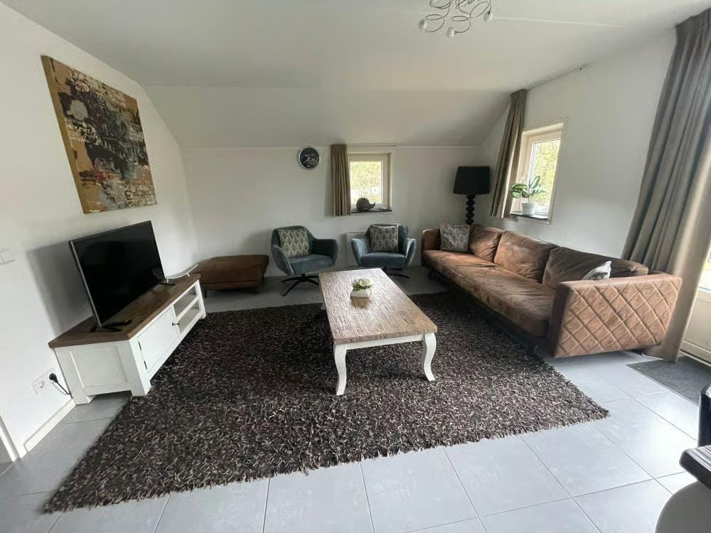 Foto 2 van Vijverlaan 1-HA13