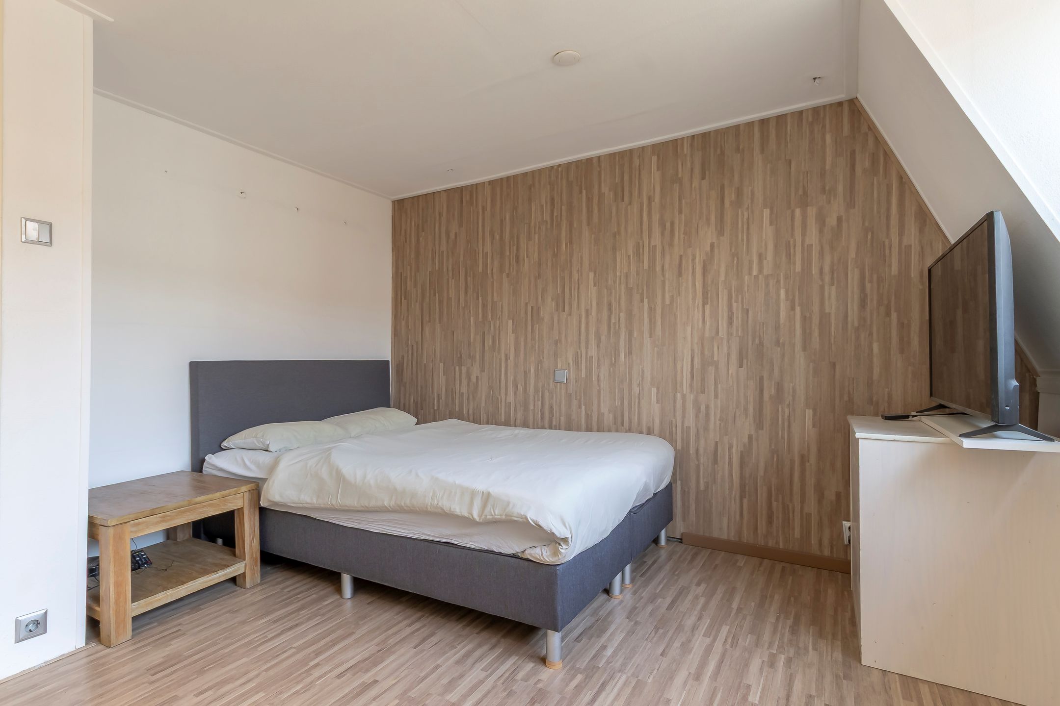 Photo 15 of Van Galenstraat 25