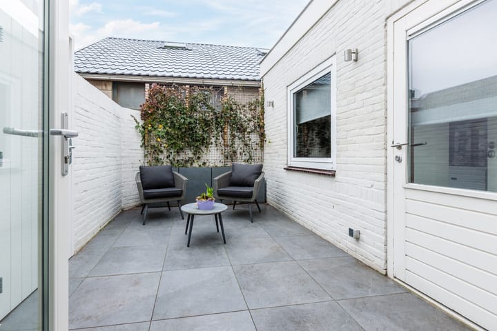 Foto 4 van Kamperfoelieplein 18