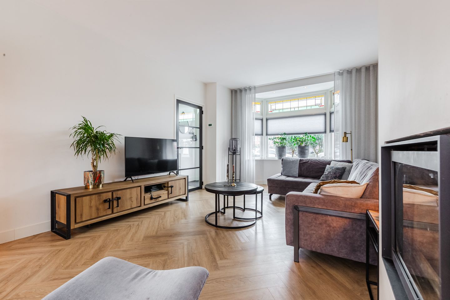 Foto 10 van Kamperfoelieplein 18