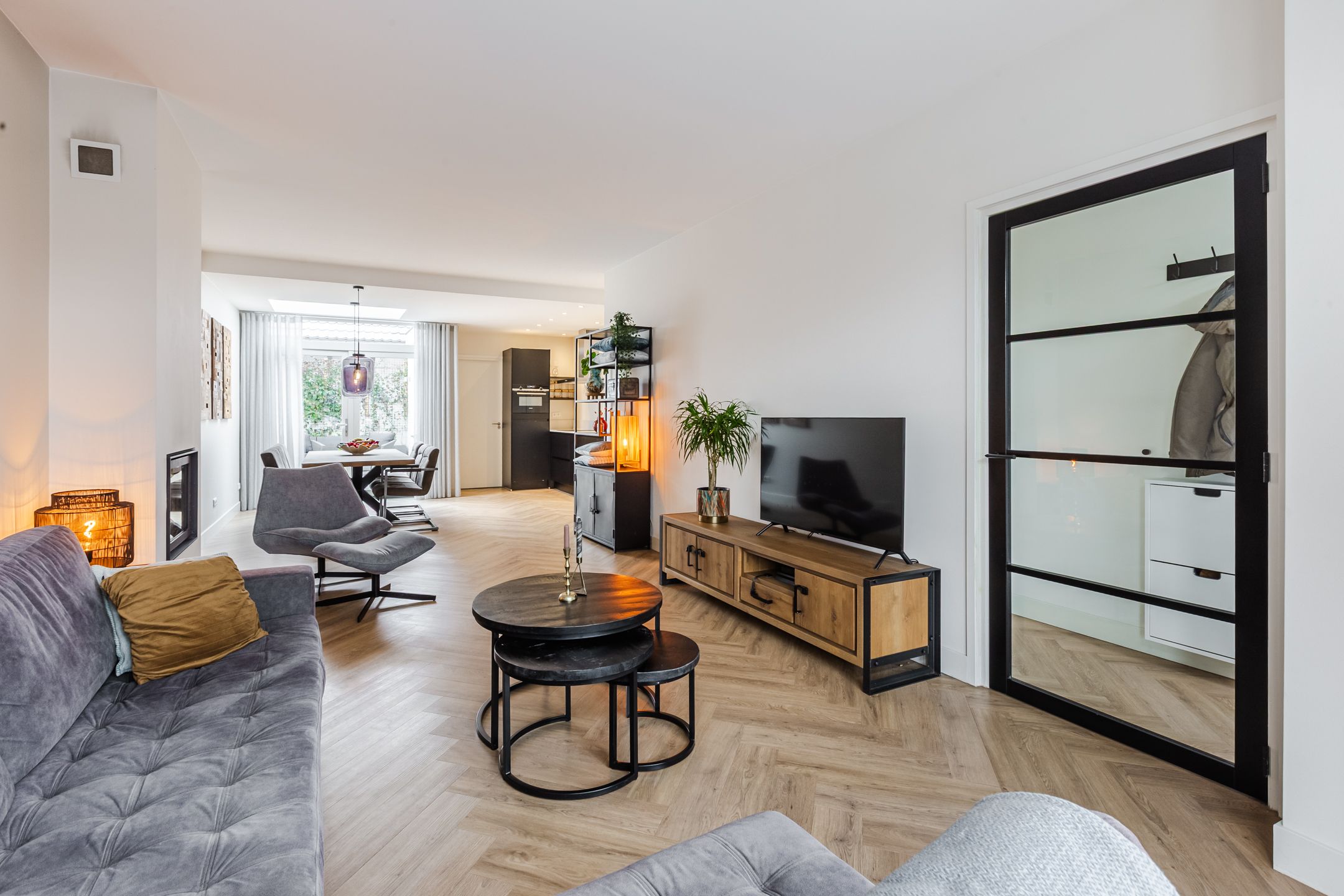 Foto 12 van Kamperfoelieplein 18