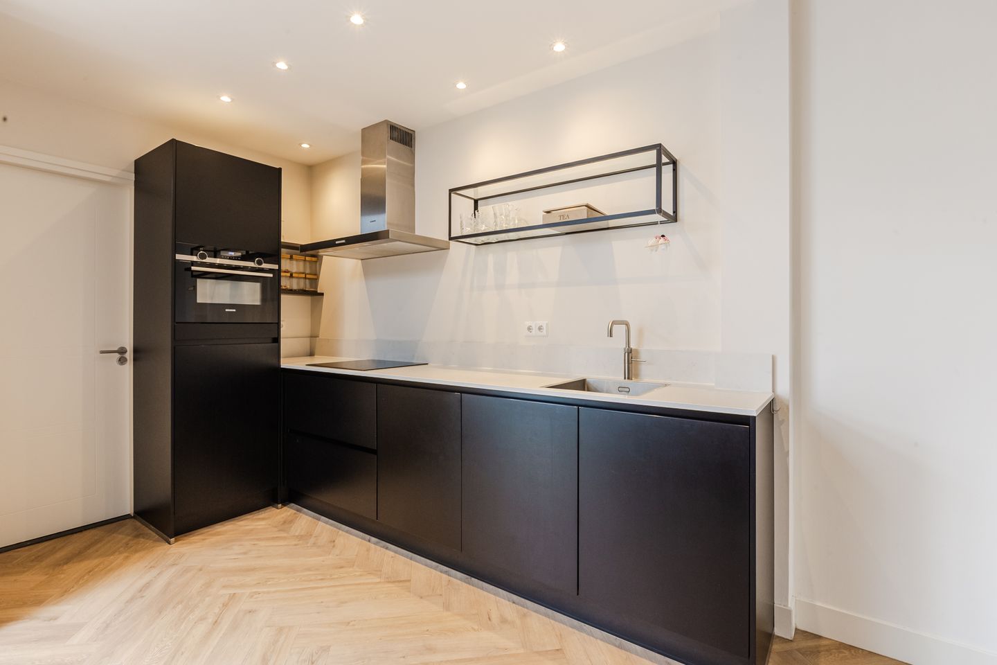 Foto 19 van Kamperfoelieplein 18