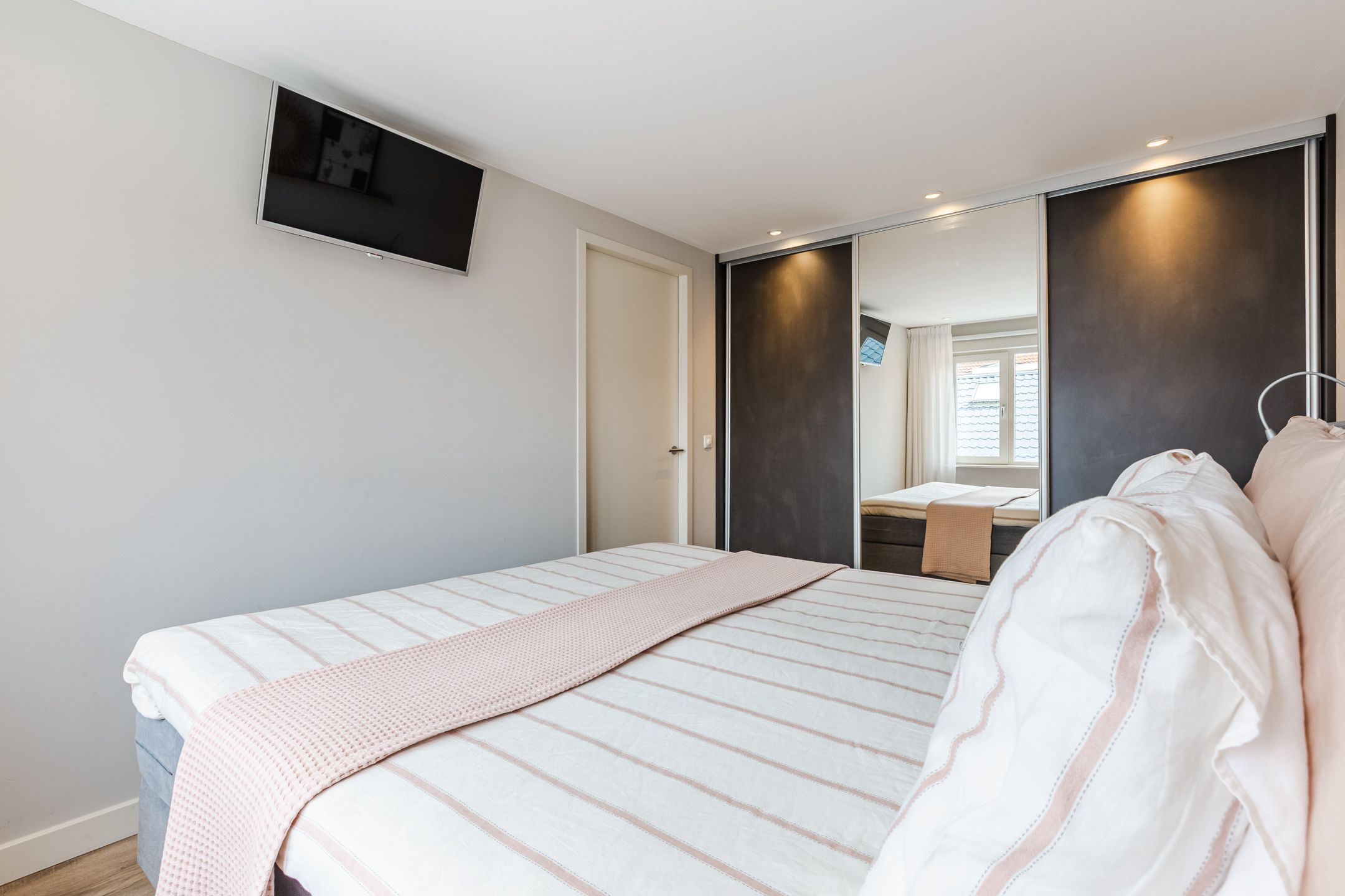 Foto 30 van Kamperfoelieplein 18