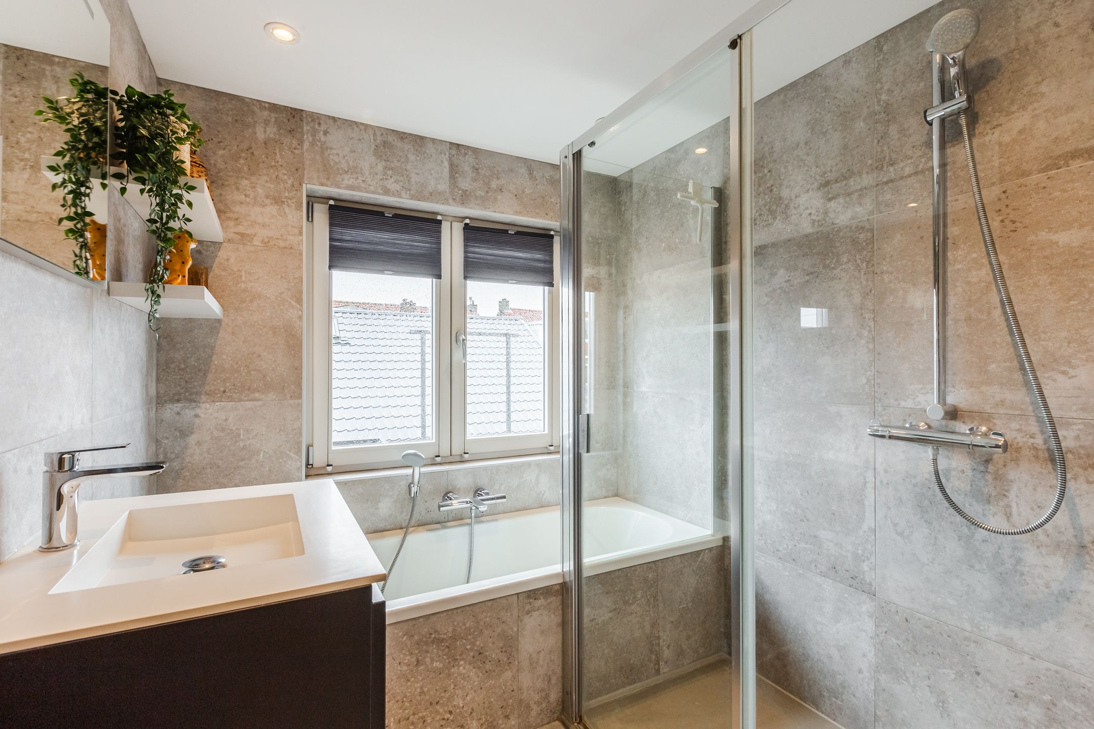 Foto 36 van Kamperfoelieplein 18