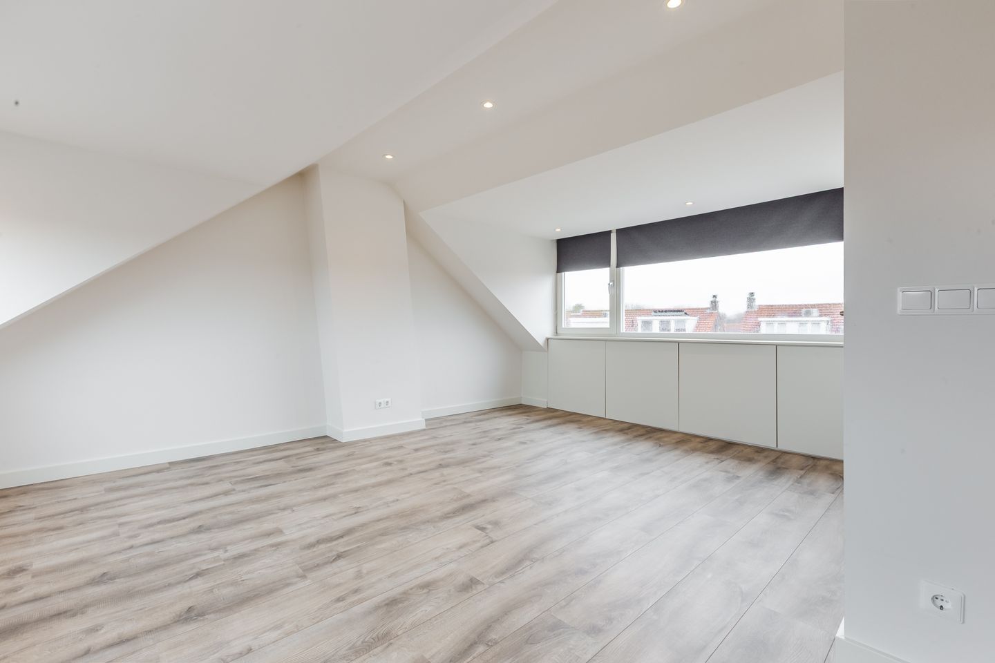 Foto 40 van Kamperfoelieplein 18