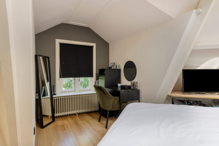 Foto 29 van Alma Tademastraat 18