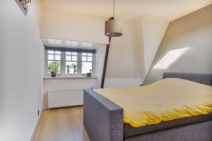 Foto 31 van Alma Tademastraat 18