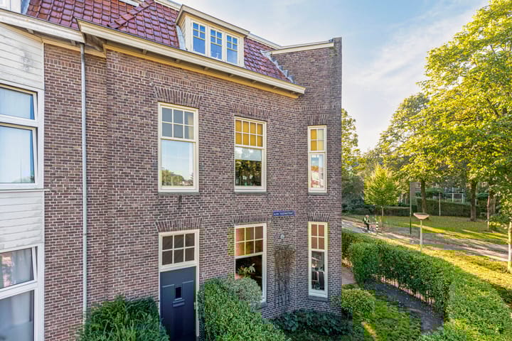 Foto 42 van Alma Tademastraat 18