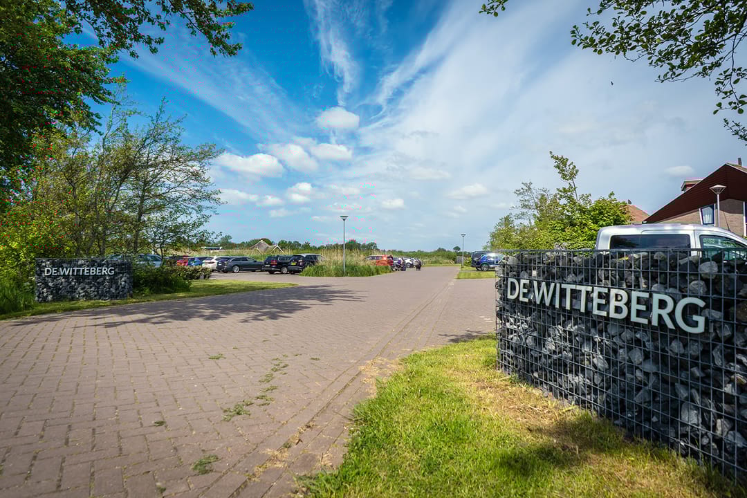 Photo 2 of Grensweg 406