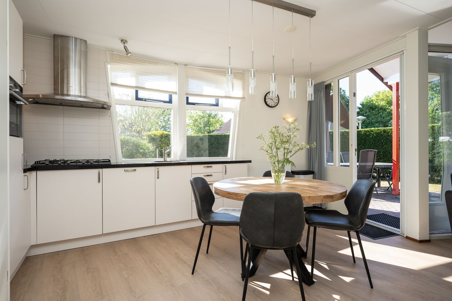 Photo 19 of Grensweg 406