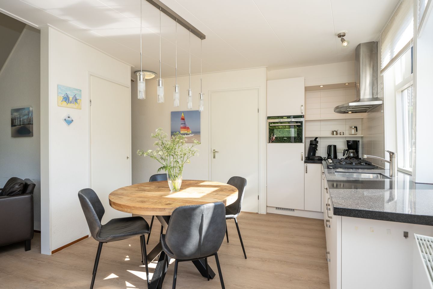 Photo 20 of Grensweg 406