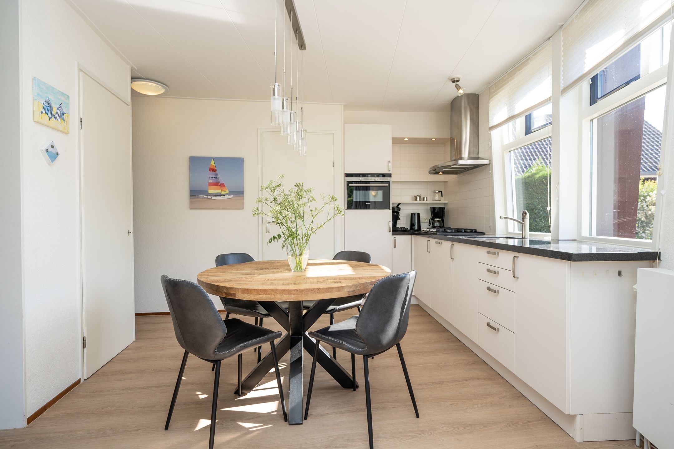 Photo 21 of Grensweg 406