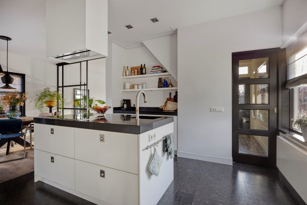 Photo 13 of Oosteinde 21