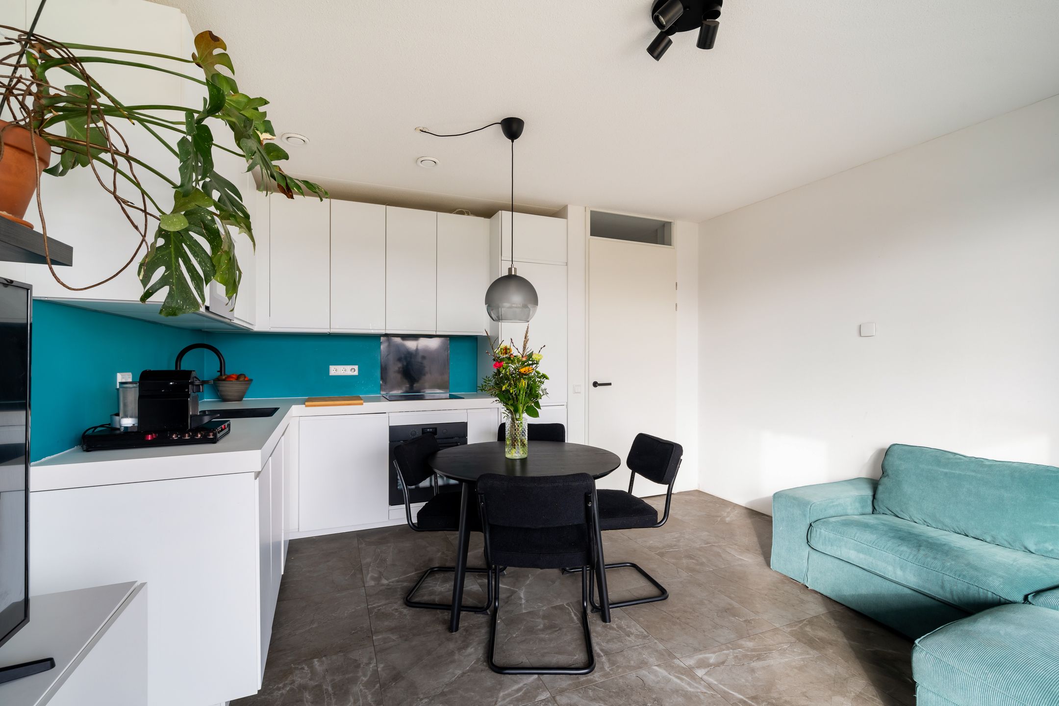 Photo 6 of Begoniatuin 301