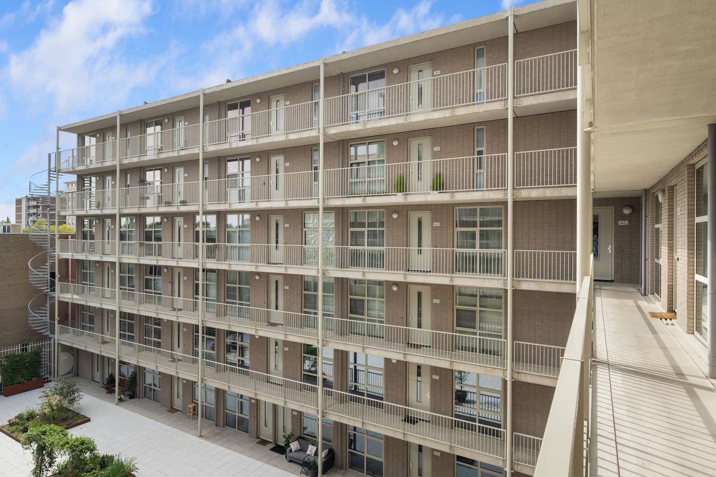 Foto 29 van Duikerlaan 342-K