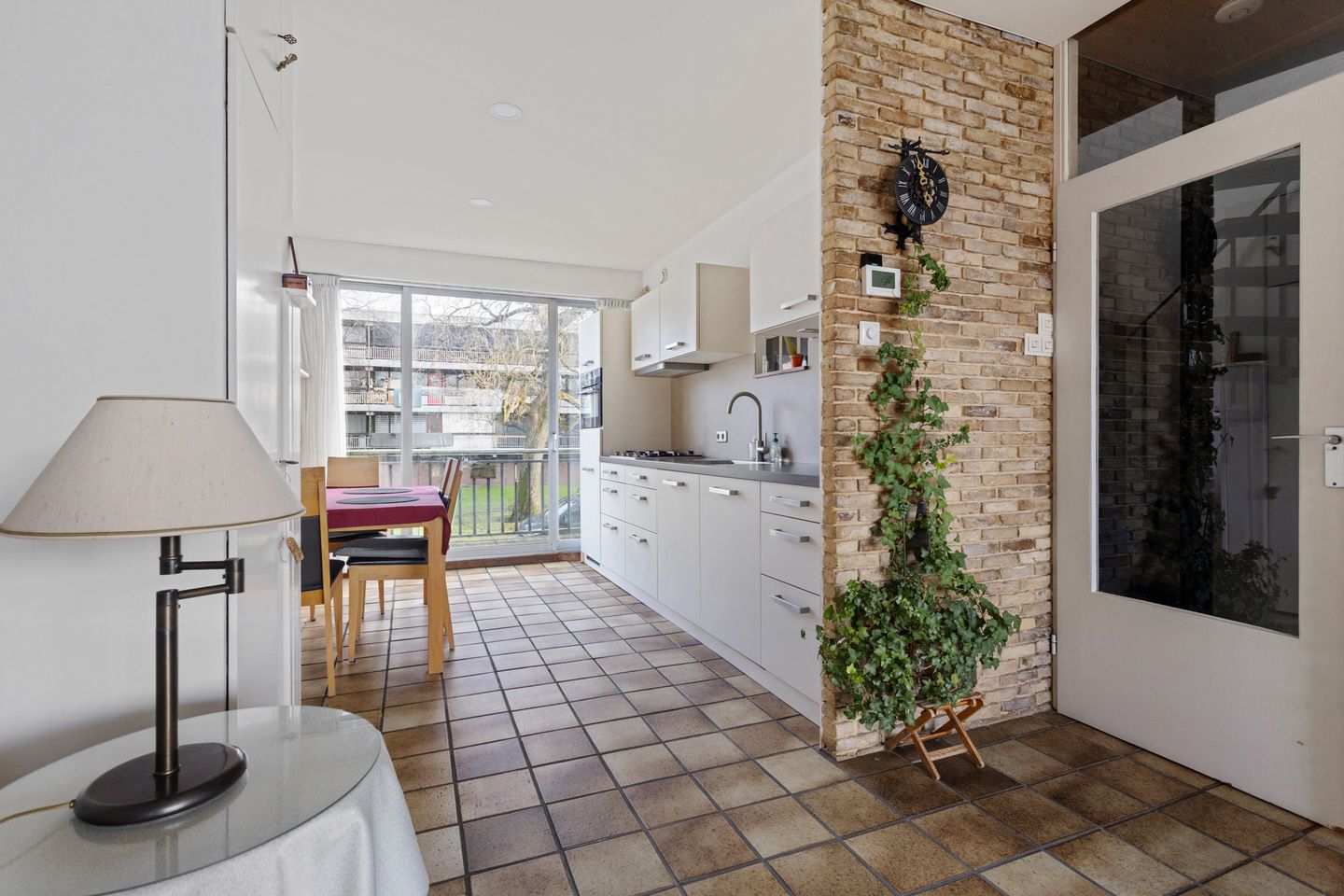 Foto 14 van Weegbreestraat 34