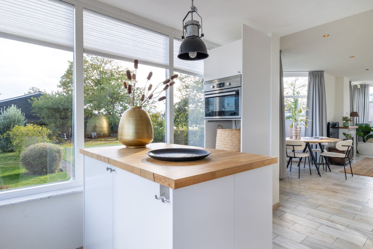 Foto 20 van Notaris d'Aumerielaan 33