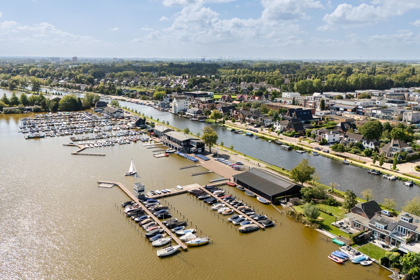 Foto 50 van Notaris d'Aumerielaan 33