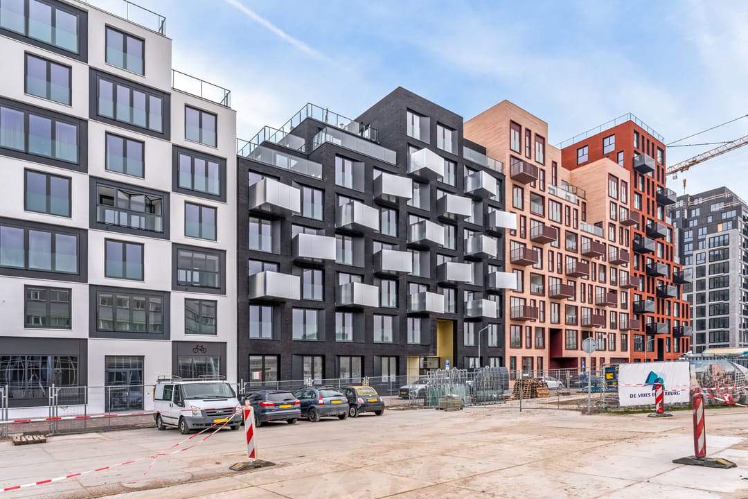 Photo 1 of Mies van der Rohestraat 35