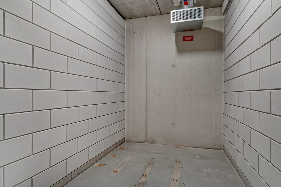 Photo 23 of Mies van der Rohestraat 35