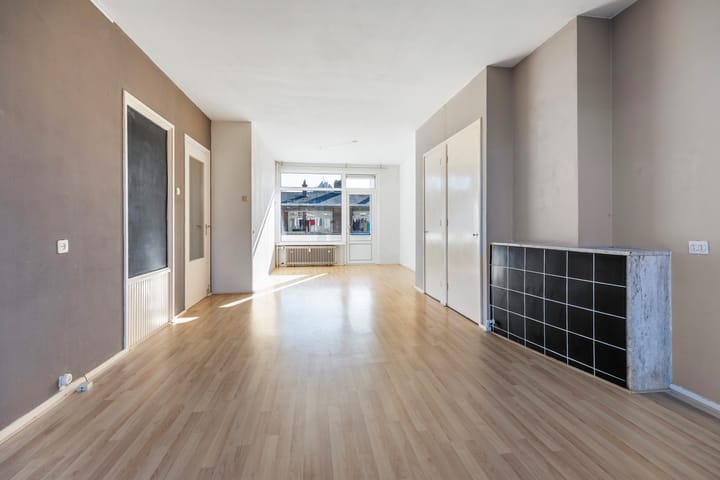 Foto 10 van Monseigneur van Steelaan 256