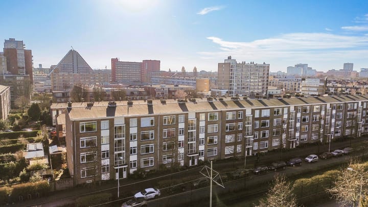 Foto 32 van Monseigneur van Steelaan 256