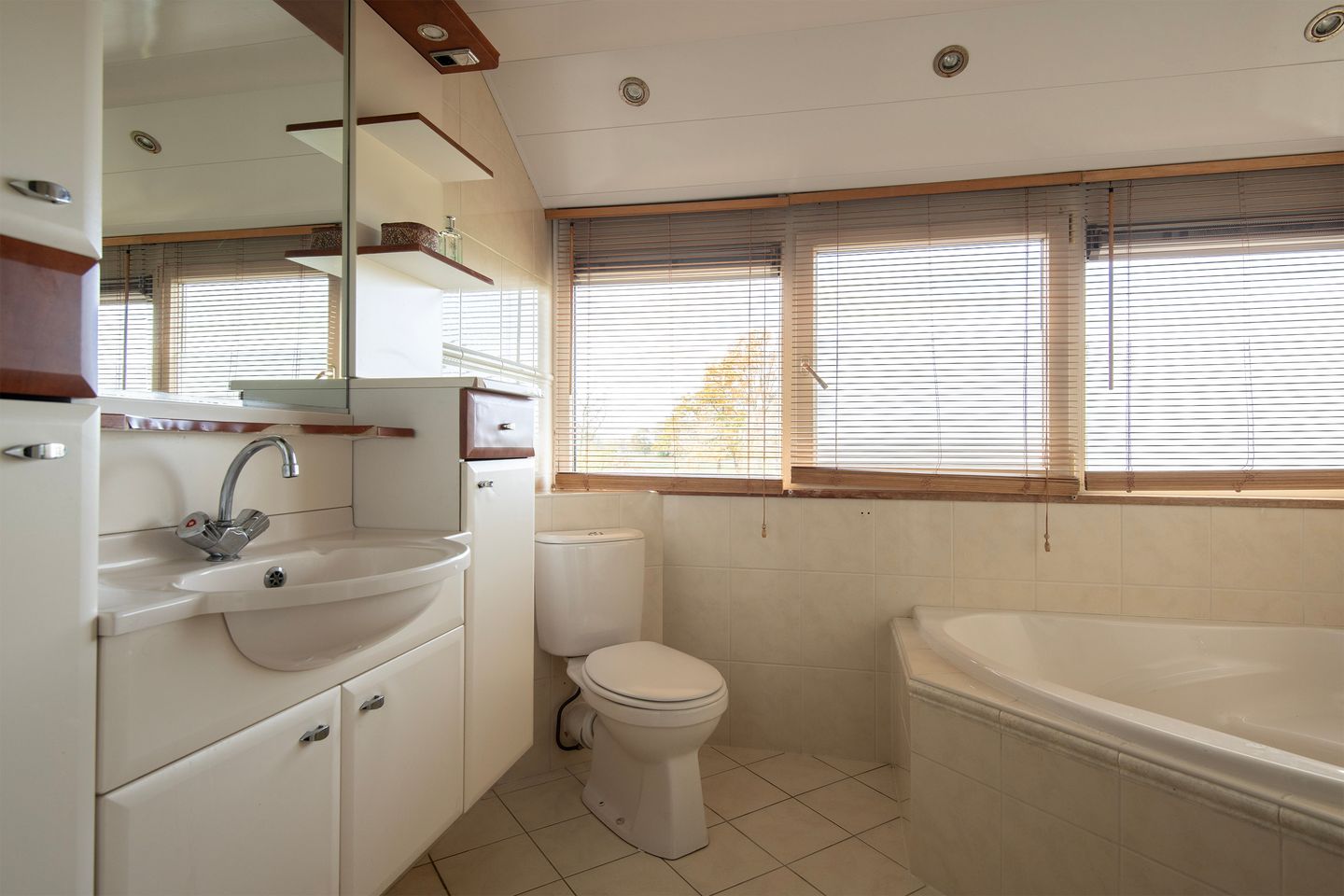 Foto 19 van Huinerbroekweg 1