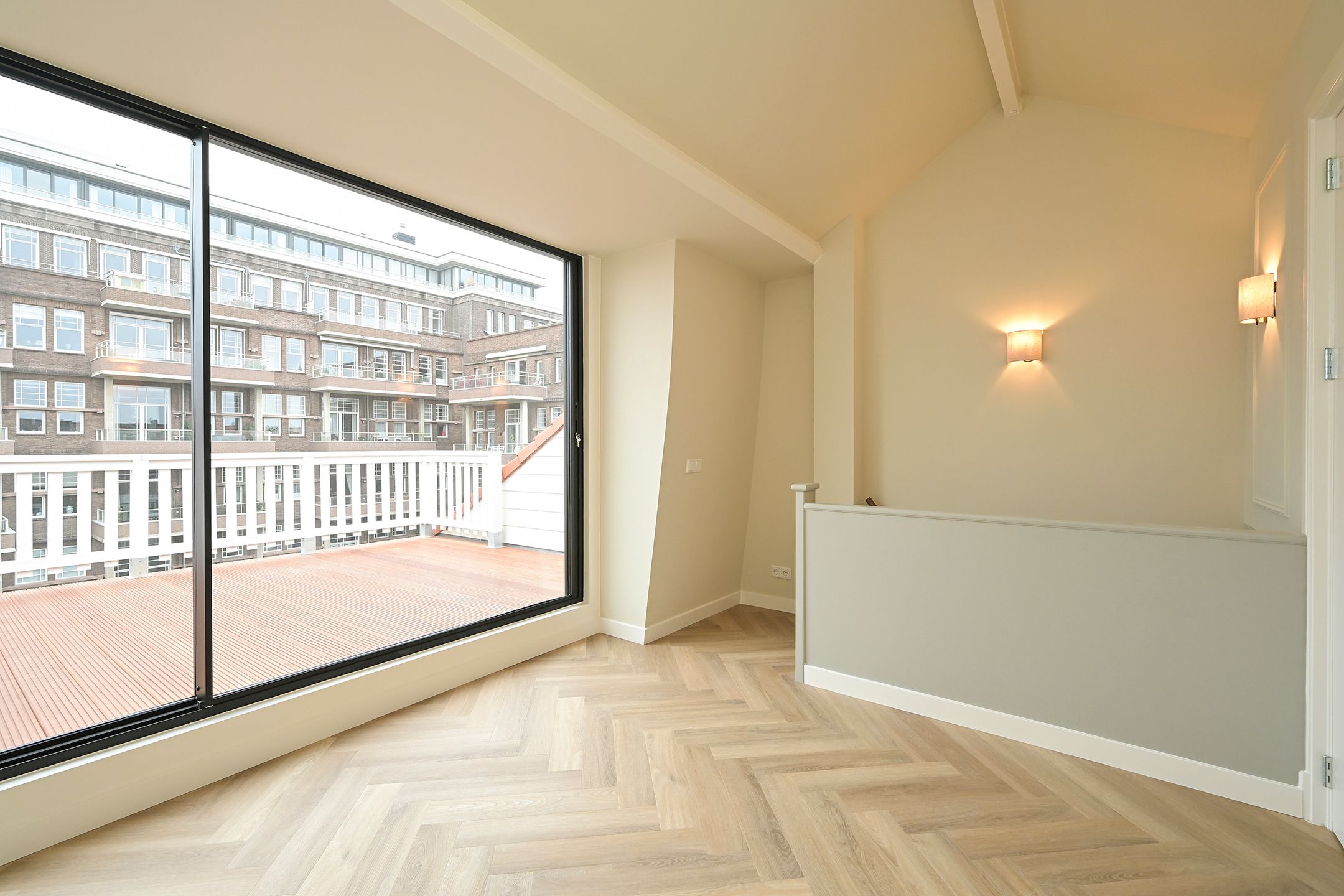 Foto 36 van Sadéestraat 19