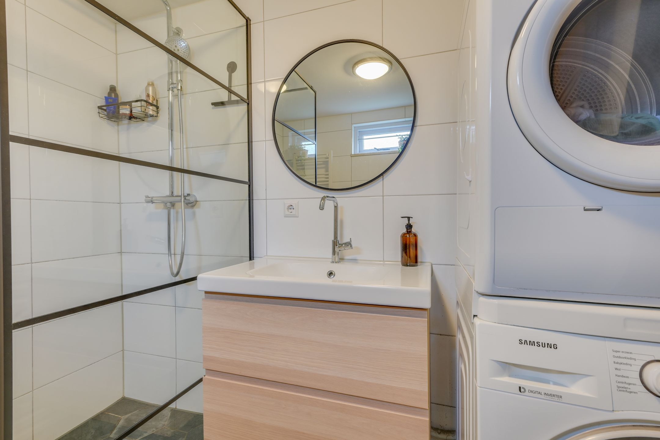 Foto 18 van 1e Landdwarsstraat 1