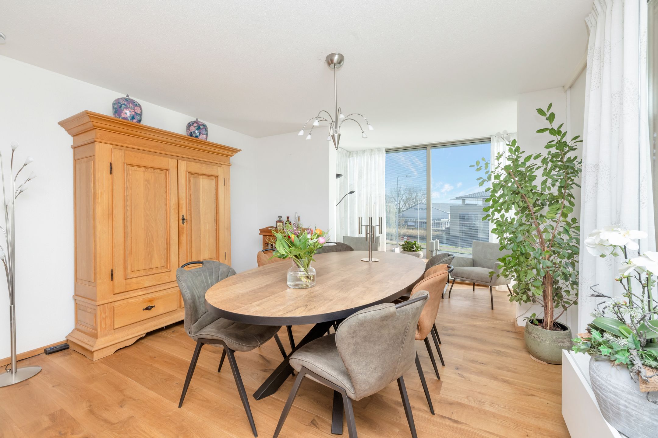 Foto 15 van Bernhardstraat 72