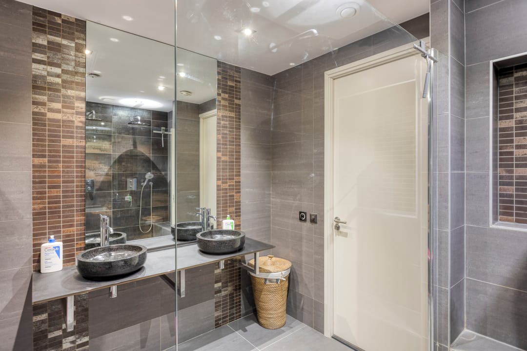 Photo 13 of Anna van Buerenplein 170