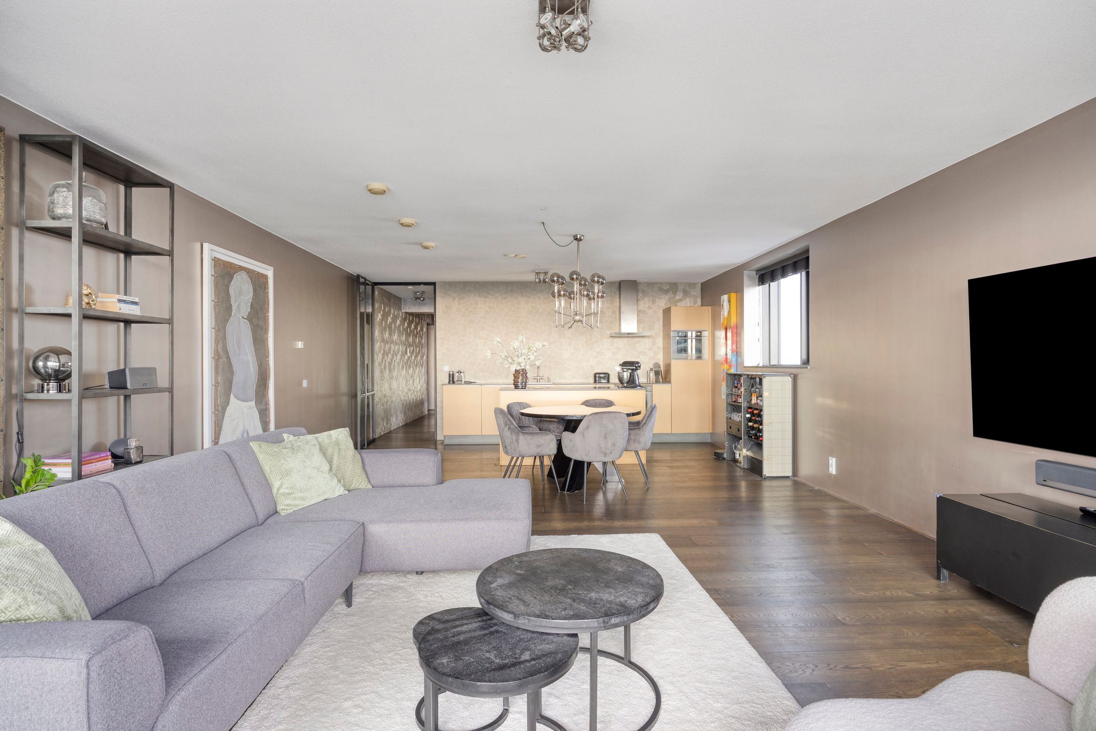 Photo 27 of Anna van Buerenplein 170