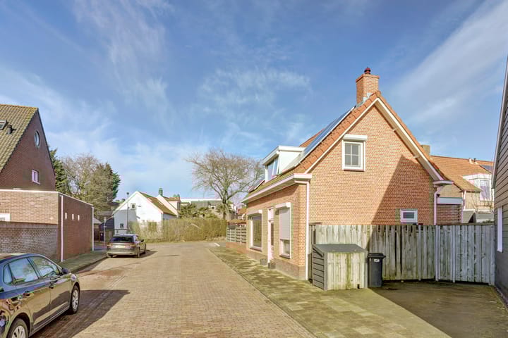 Photo 5 of Kon Wilhelminastraat 2