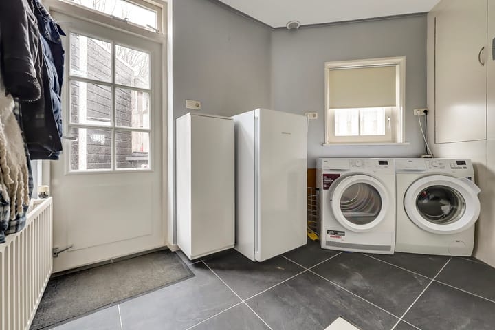 Photo 27 of Kon Wilhelminastraat 2