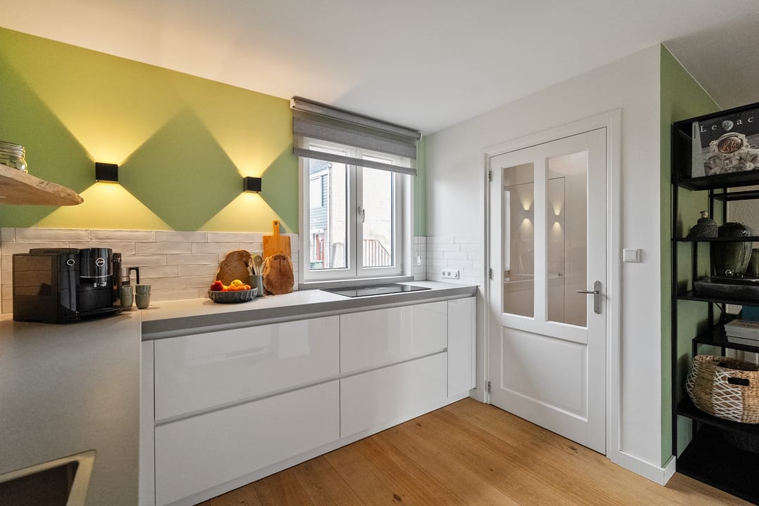 Photo 11 of Koningin Frederikastraat 2