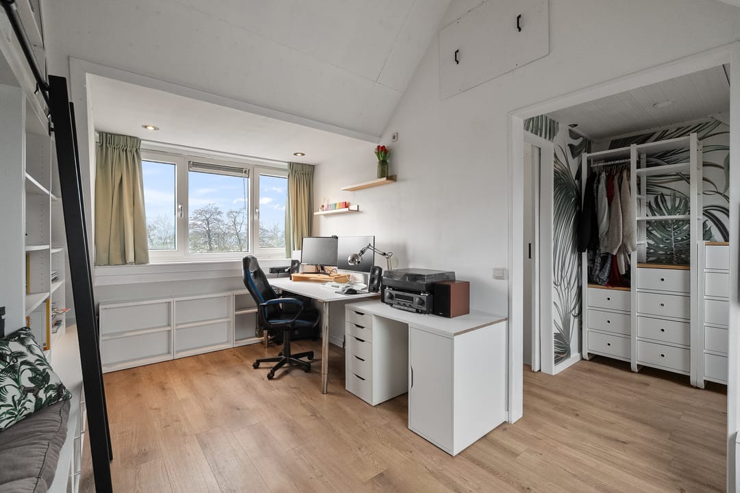 Photo 28 of Koningin Frederikastraat 2