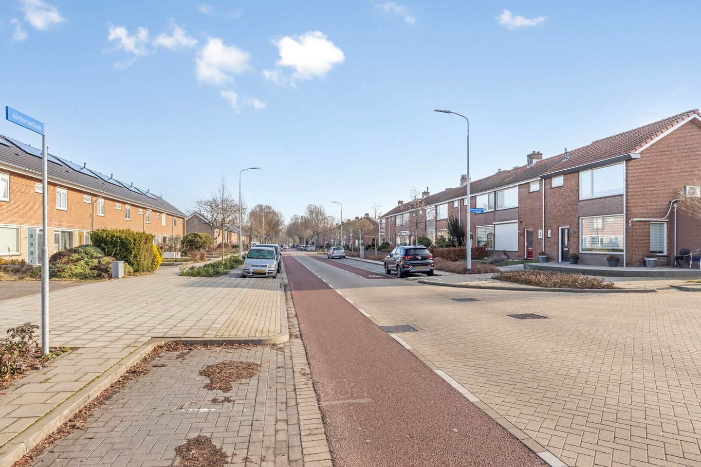 Foto 35 van Airbornelaan 45