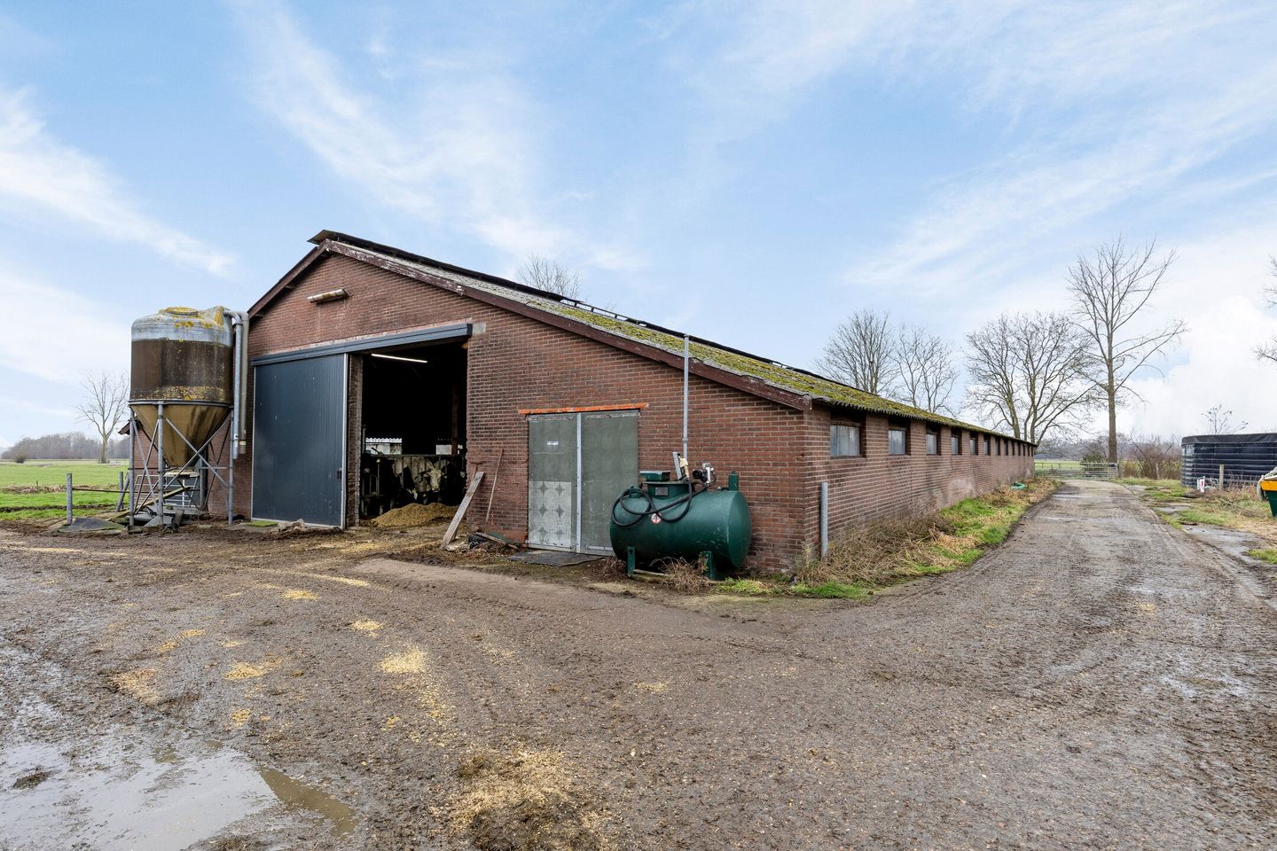 View photo 3 of Oude Hoevenseweg 5