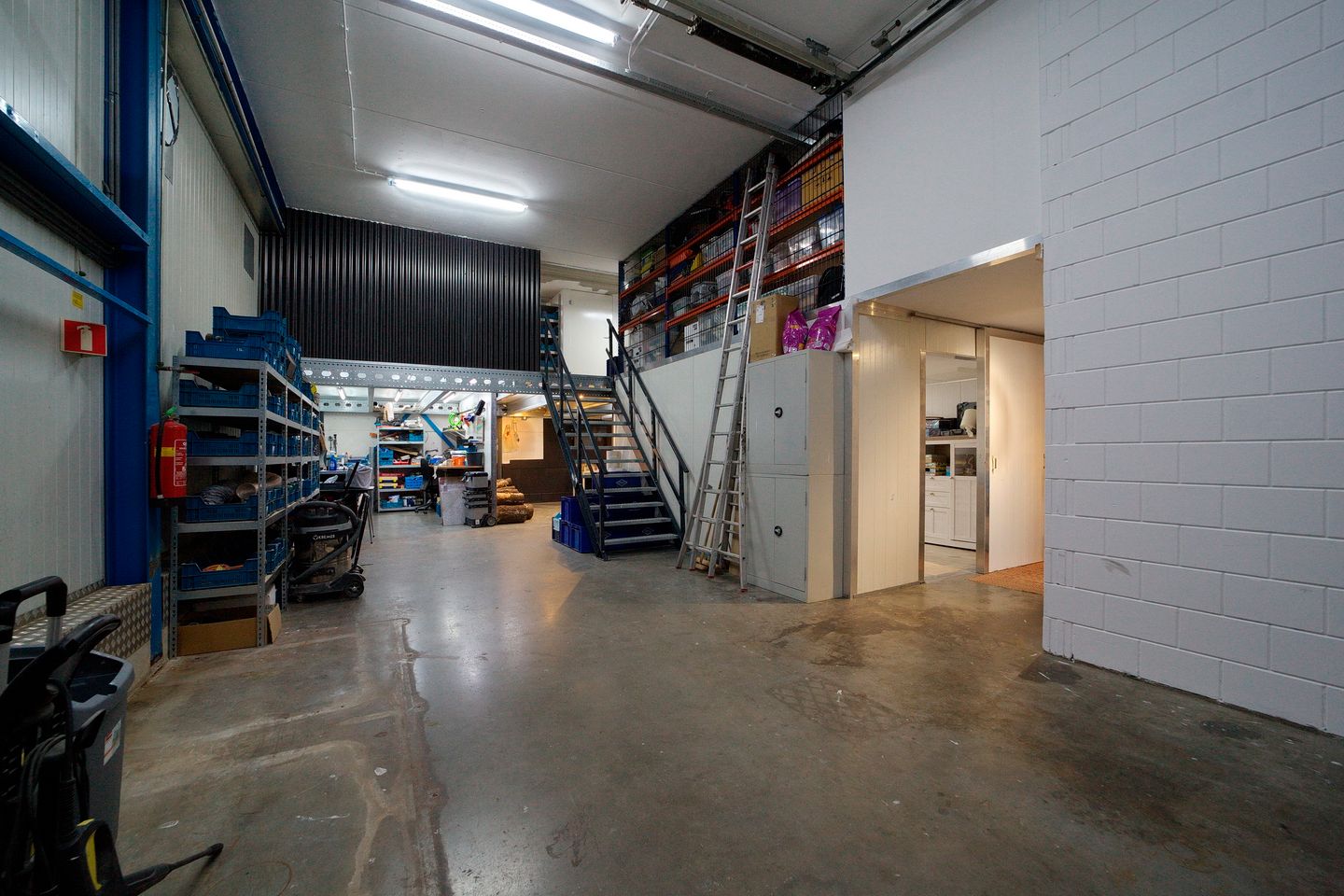 Bekijk foto 2 van Vlotlaan 218