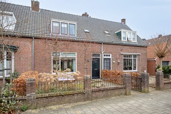 Photo 4 of Verenigingsstraat 9