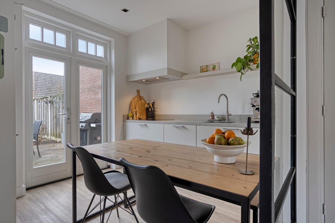 Photo 16 of Verenigingsstraat 9