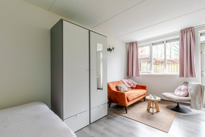 Photo 4 of Apolloburg 184