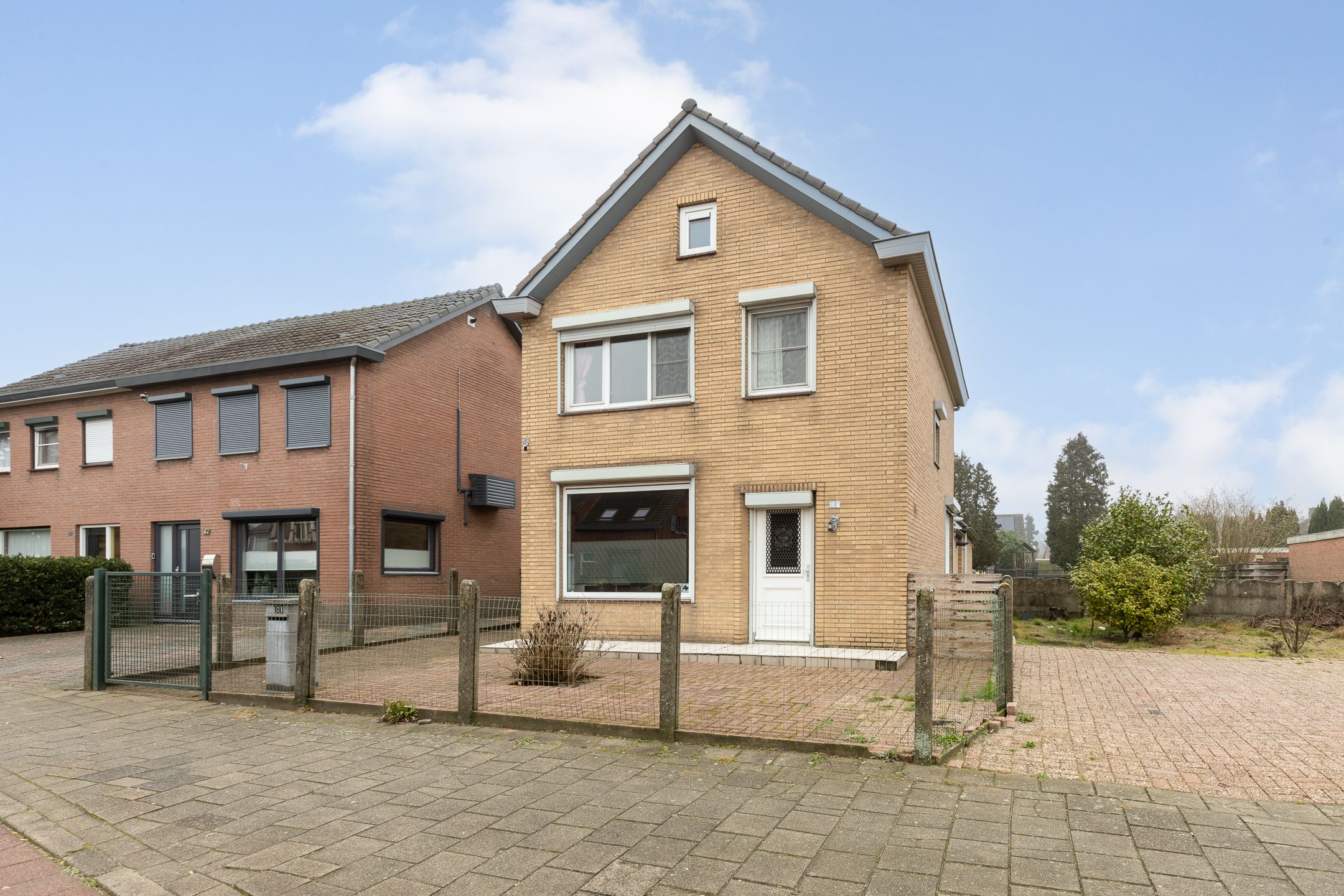 Foto 42 van Antwerpsestraat 180