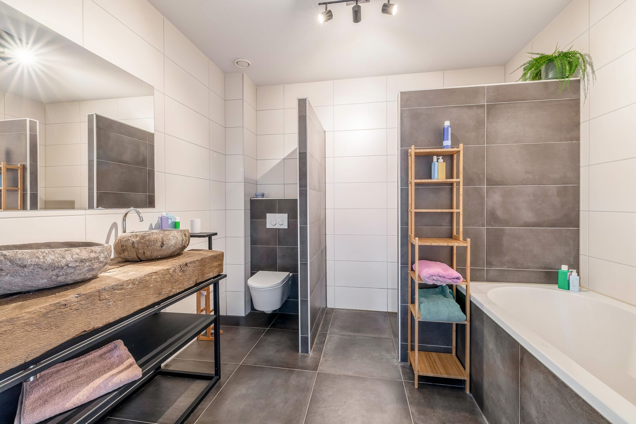 Photo 24 of C.J. Blaauwstraat 10