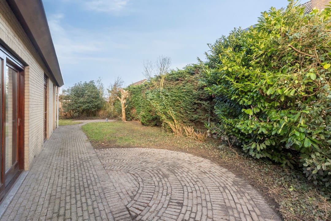 Photo 41 of Bollardveen 11