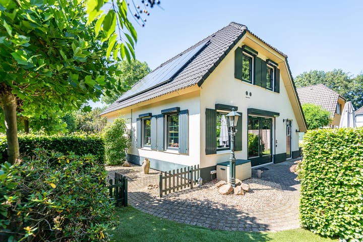 Foto 27 van Voorstsestraat 50-2