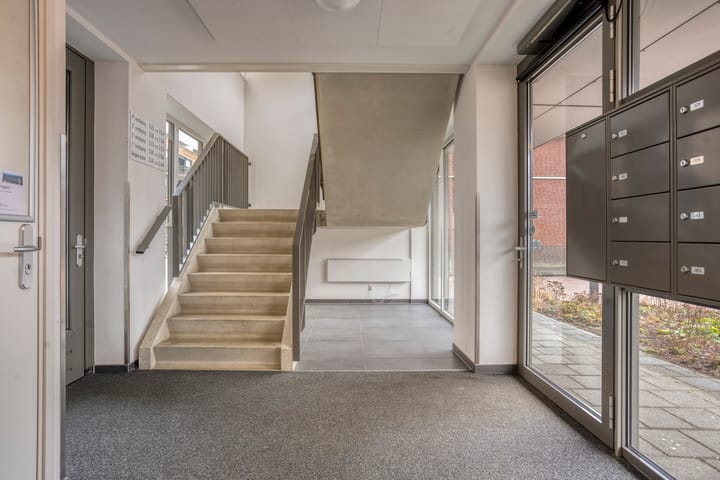 Photo 3 of Mgr. Horsthuisstraat 3-D4