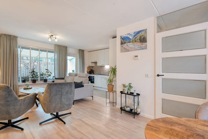 Foto 3 van Van Damstraat 3